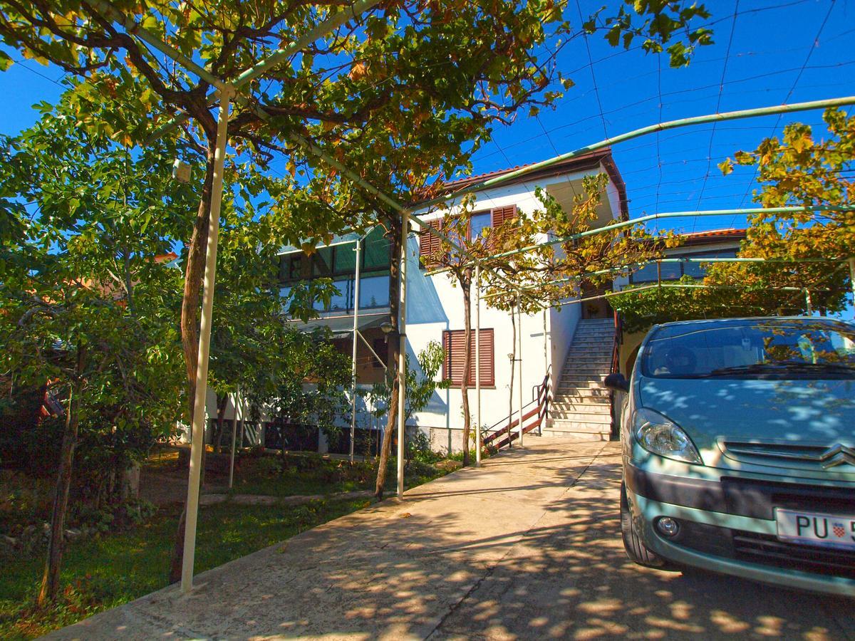 Apartments Irena 531 PUY Eksteriør bilde